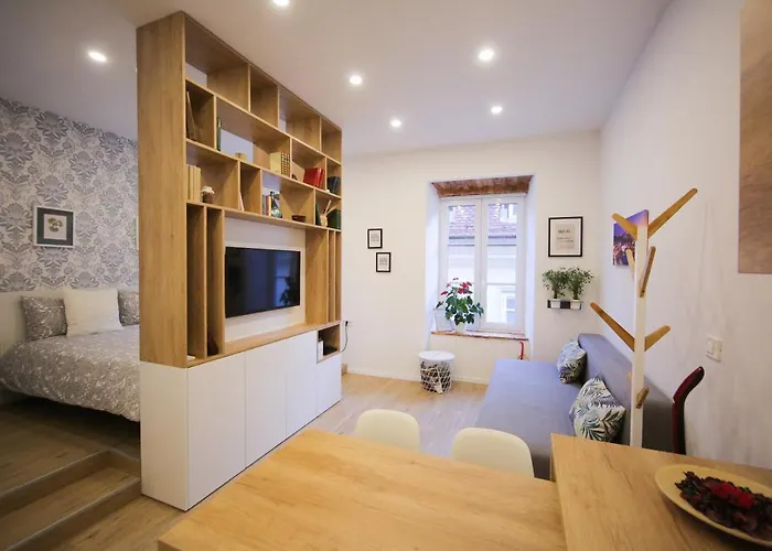 Unique Apartments